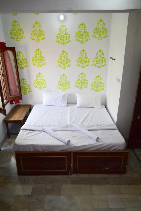 Sandhya Guest House Varanasi Near Ganga River Kültér fotó